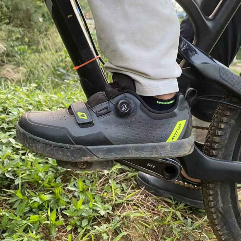 Commuting On Mountain Bike - AVITUS Núi Giày Xe Đạp Zapatillas